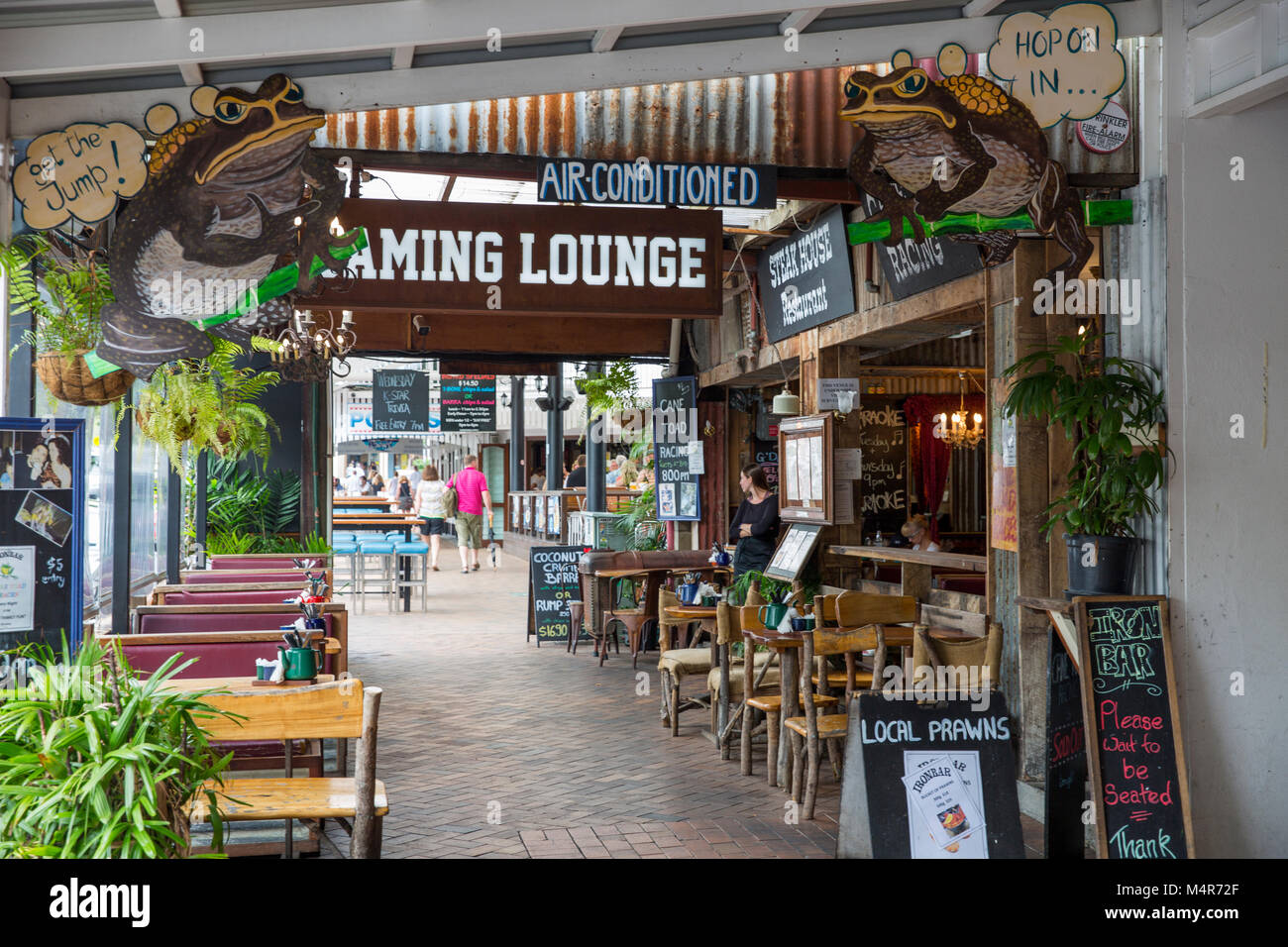 Salon de jeu de jeu dans le centre-ville de Port Douglas, l'extrême nord du Queensland, Australie Banque D'Images