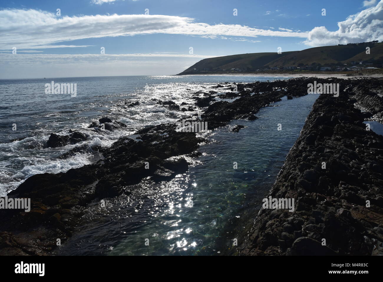 Plage d'hiver clair frais à pied à coulisse et Carrickalinga seconde vallée près de Normanville,Victor Harbor, Adélaïde, Australie du Sud Banque D'Images