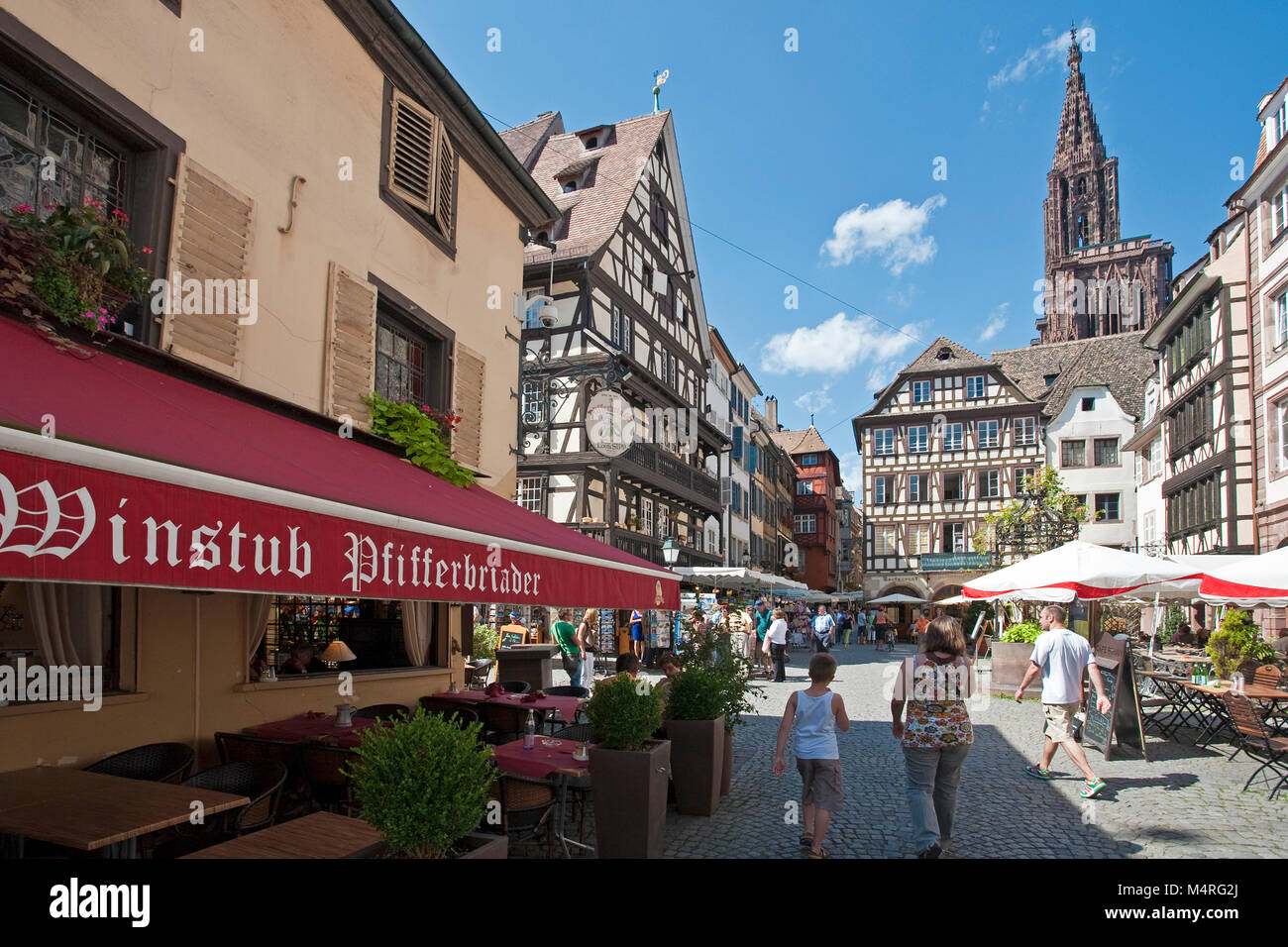 Pfifferbriader, restaurant et bar à vins à la cathédrale de Strasbourg, Strasbourg, Alsace, Bas-Rhin, France, Europe Banque D'Images