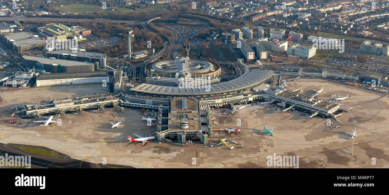 Vue aérienne, l'Aéroport International de Düsseldorf, la borne A, B, C