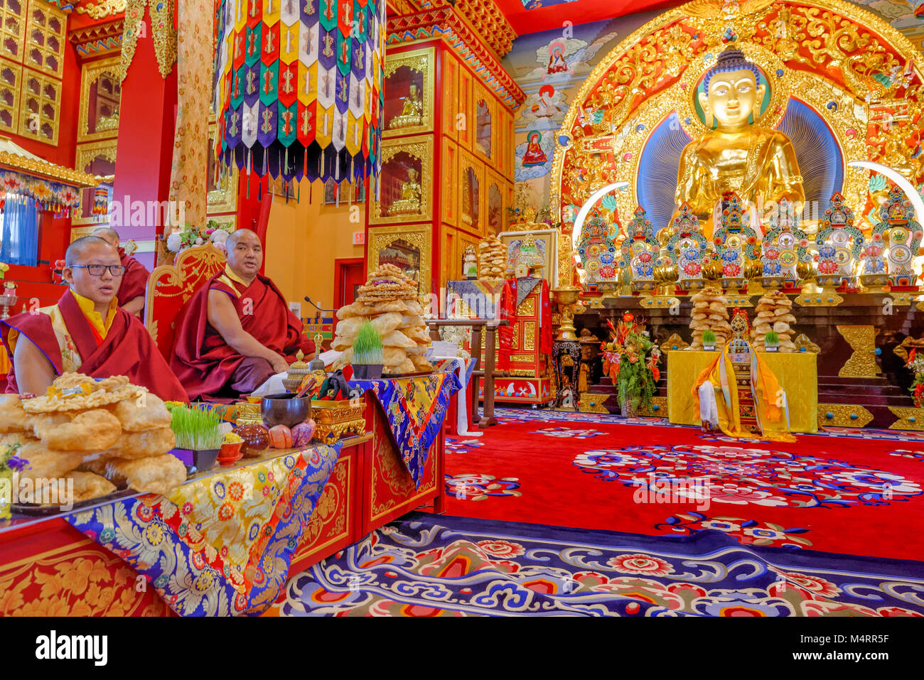 Le Nouvel An tibétain, le Losar, festival bouddhiste au monastère Thrangu, célébration, Richmond, du Grand Vancouver, Colombie-Britannique, Canada. Banque D'Images