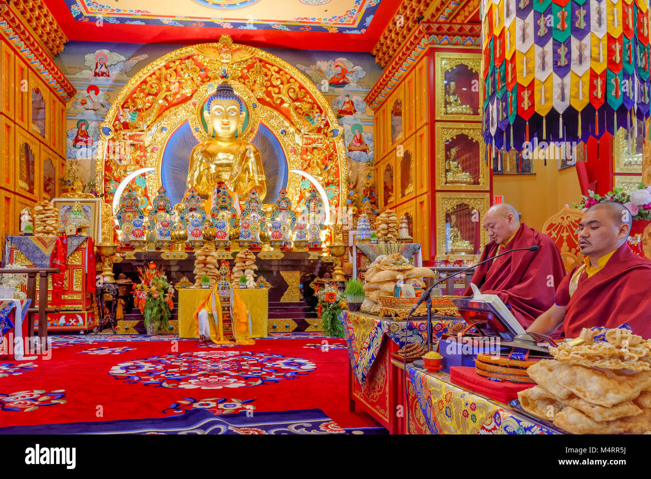 Le Nouvel An tibétain, le Losar, festival bouddhiste au monastère Thrangu, célébration, Richmond, du Grand Vancouver, Colombie-Britannique, Canada. Banque D'Images