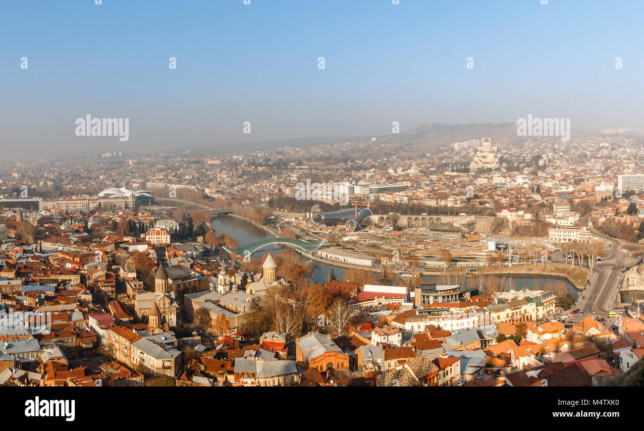 Les rues de la vieille ville de Tbilissi et la Géorgie, panorama de la rivière Kura Banque D'Images