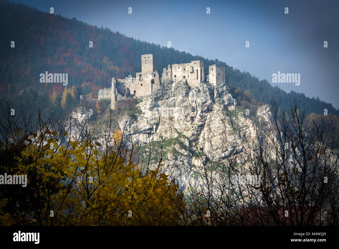 Vieille ruine Strecno, Slovaquie Banque D'Images