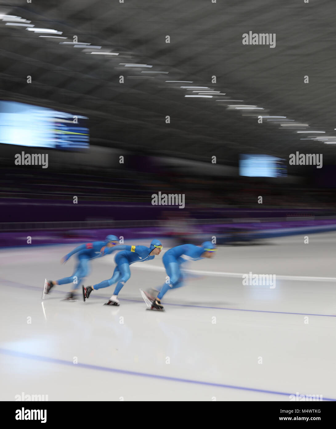 Gangneung, Corée du Sud. Feb 18, 2018. Patinage de vitesse : Men's Poursuite par équipe en quarts de finale à l'Ovale de Gangneung Pyeongchang 2018 Jeux Olympiques d'hiver. Crédit : Scott Mc Kiernan/ZUMA/Alamy Fil Live News Banque D'Images