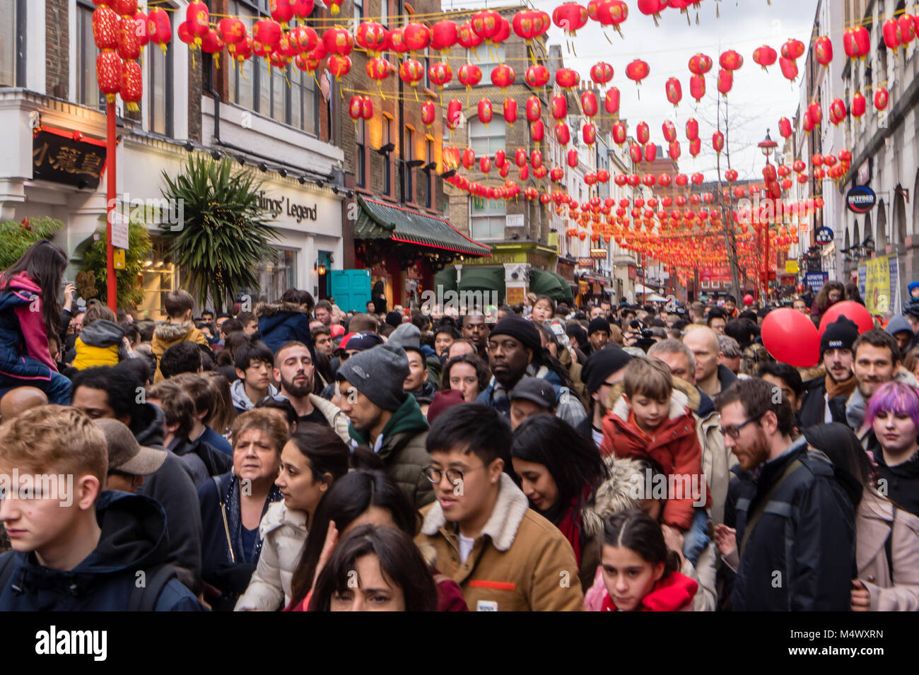 . Célébration du Nouvel An chinois dans Chinatown, Londres, les foules affluent vers Chinatown pour la célébration, dit être le plus grand crédit à l'extérieur de la Chine : Ian Davidson/Alamy Live News Banque D'Images