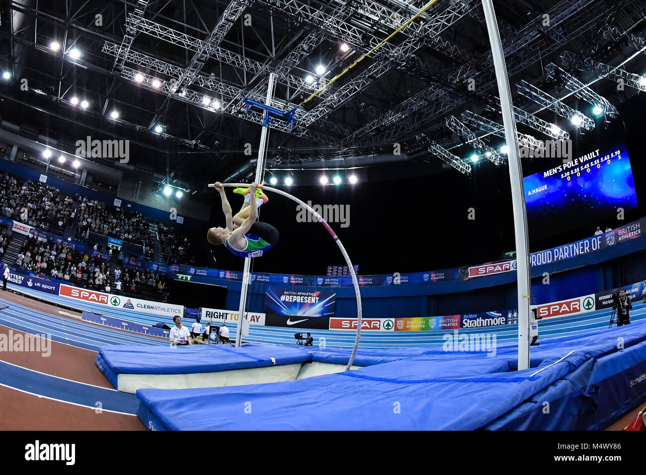 Birmingham, UK. Feb 18, 2018. Adam Haye en action aujourd'hui, au cours de la Perche hommes durant la finale SPAR Athlétisme Indoor Championships 2018 Arena à Birmingham le dimanche, 18 février 2018. BIRMINGHAM ENGLAND. Credit : Taka Wu/Alamy Live News Banque D'Images