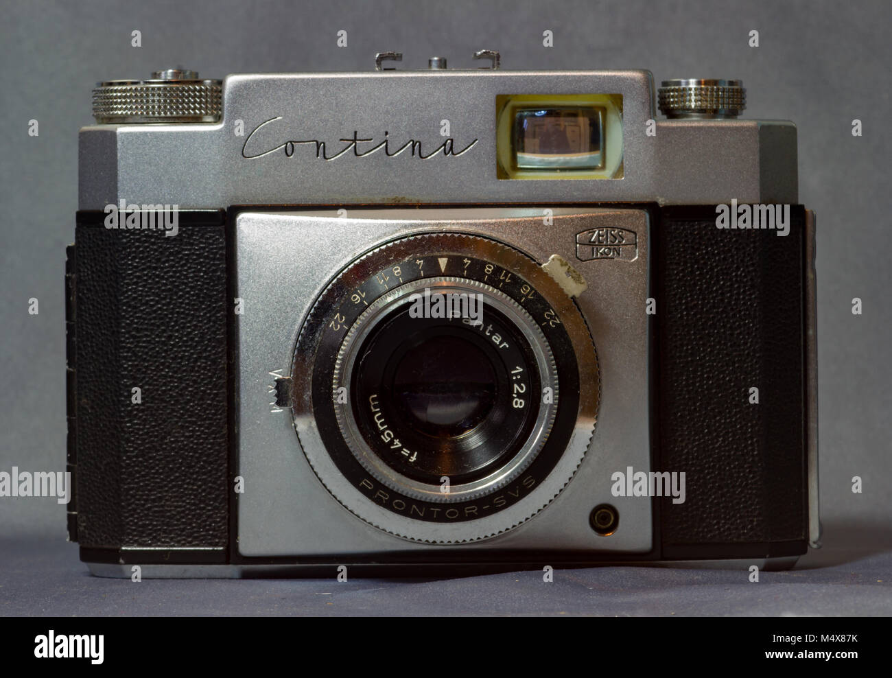 Appareil Photo 35mm Zeiss Ikon Contina - Objectif Pantar 45mm F/2.8 - Fonctionnel