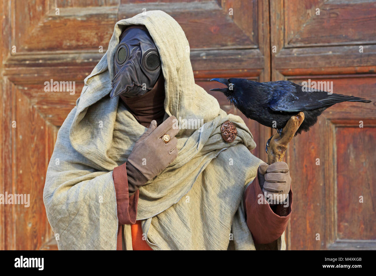 Une plage de médecin avec un corbeau noir durant le Carnaval de Venise (Carnevale di Venezia) à Venise, Italie Banque D'Images