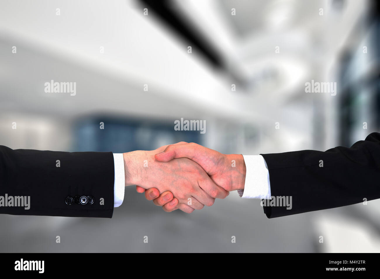 Business handshake, accord, succès, félicitation Banque D'Images