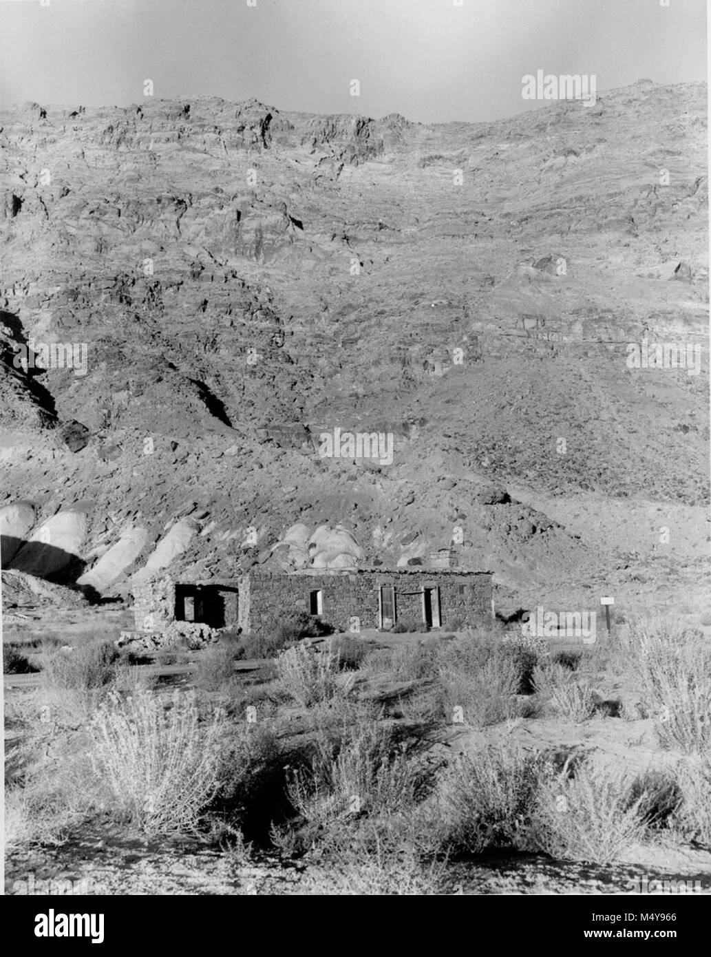 Ruines de LEE'S FERRY LEES À. Photographe STEVE LEDING. Vers 1952. Grand Canyon Nat Park River Photo historique. Banque D'Images