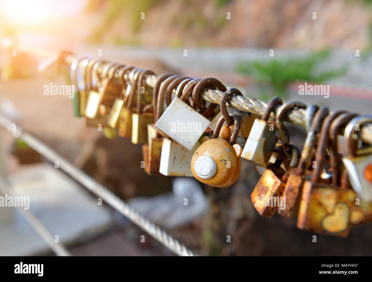 Amant cadenas en place du tourisme en Thaïlande photo en extérieure bien l'éclairage. Banque D'Images