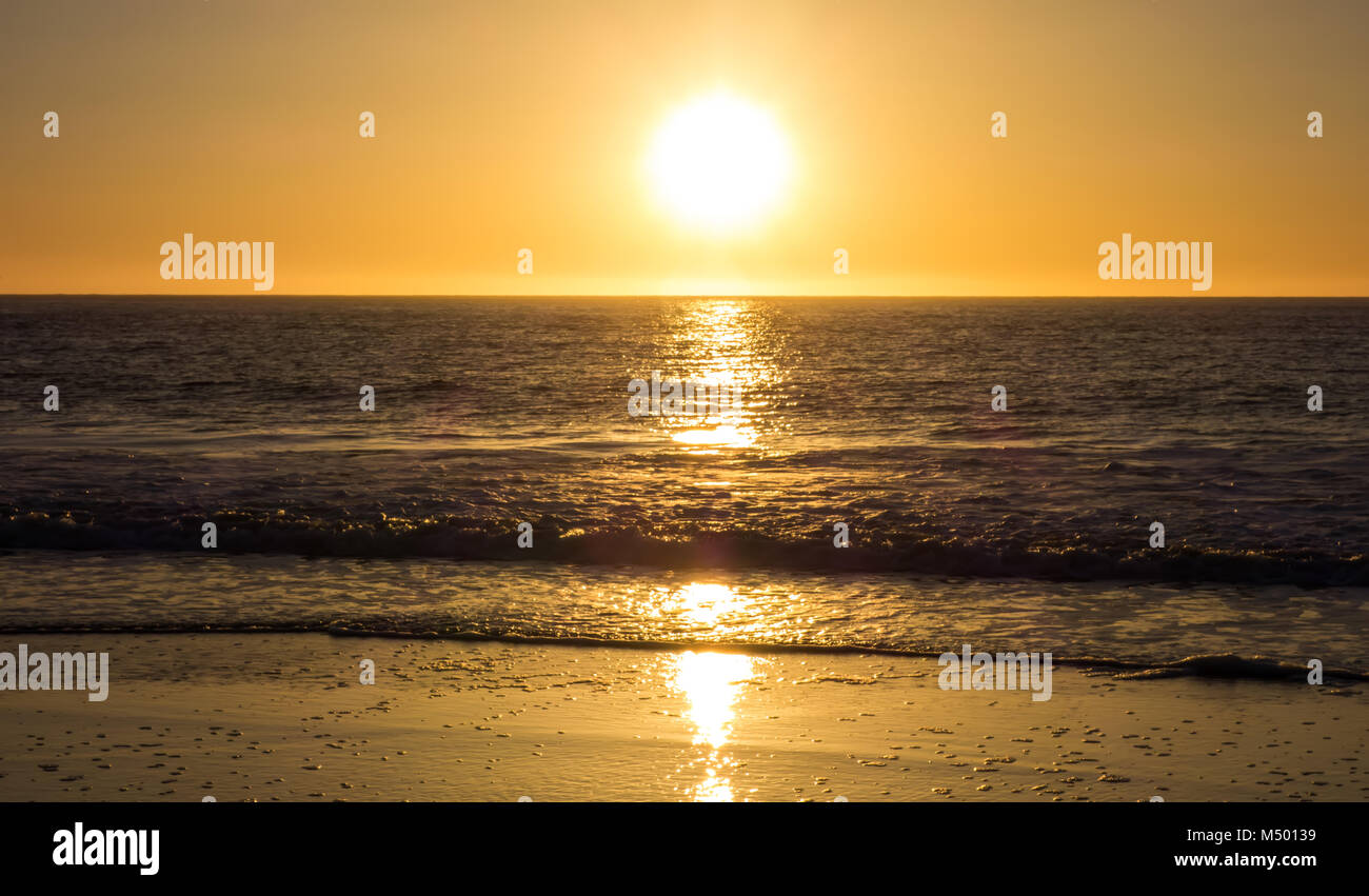 Baker beach et golden gate bay au coucher du soleil en Californie Banque D'Images