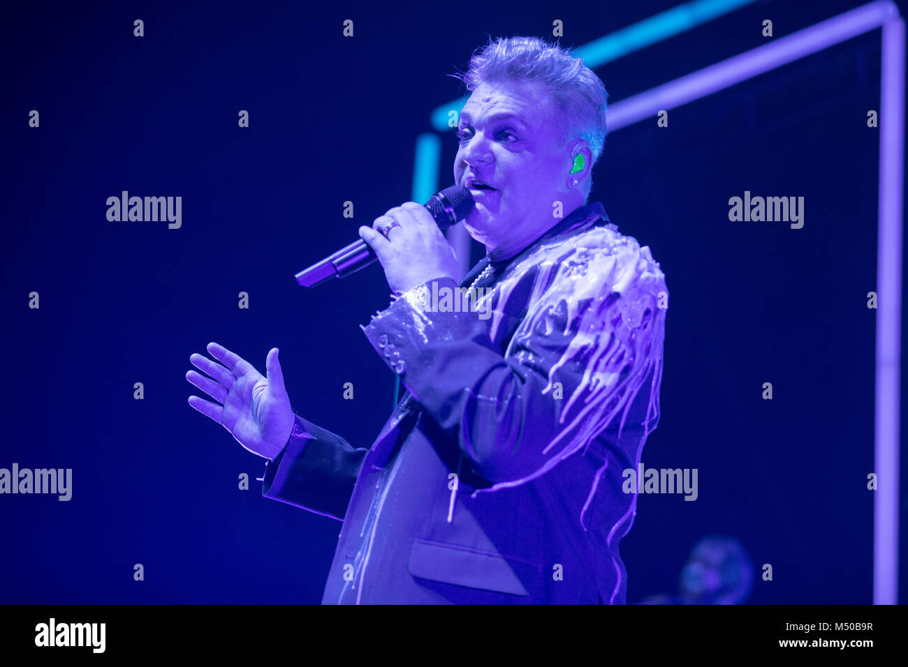 Brighton, UK. Feb 19, 2018. Andy Bell d'effacement, de l'exécution du Brighton Dome, England Crédit : Jason Richardson/Alamy Live News Banque D'Images