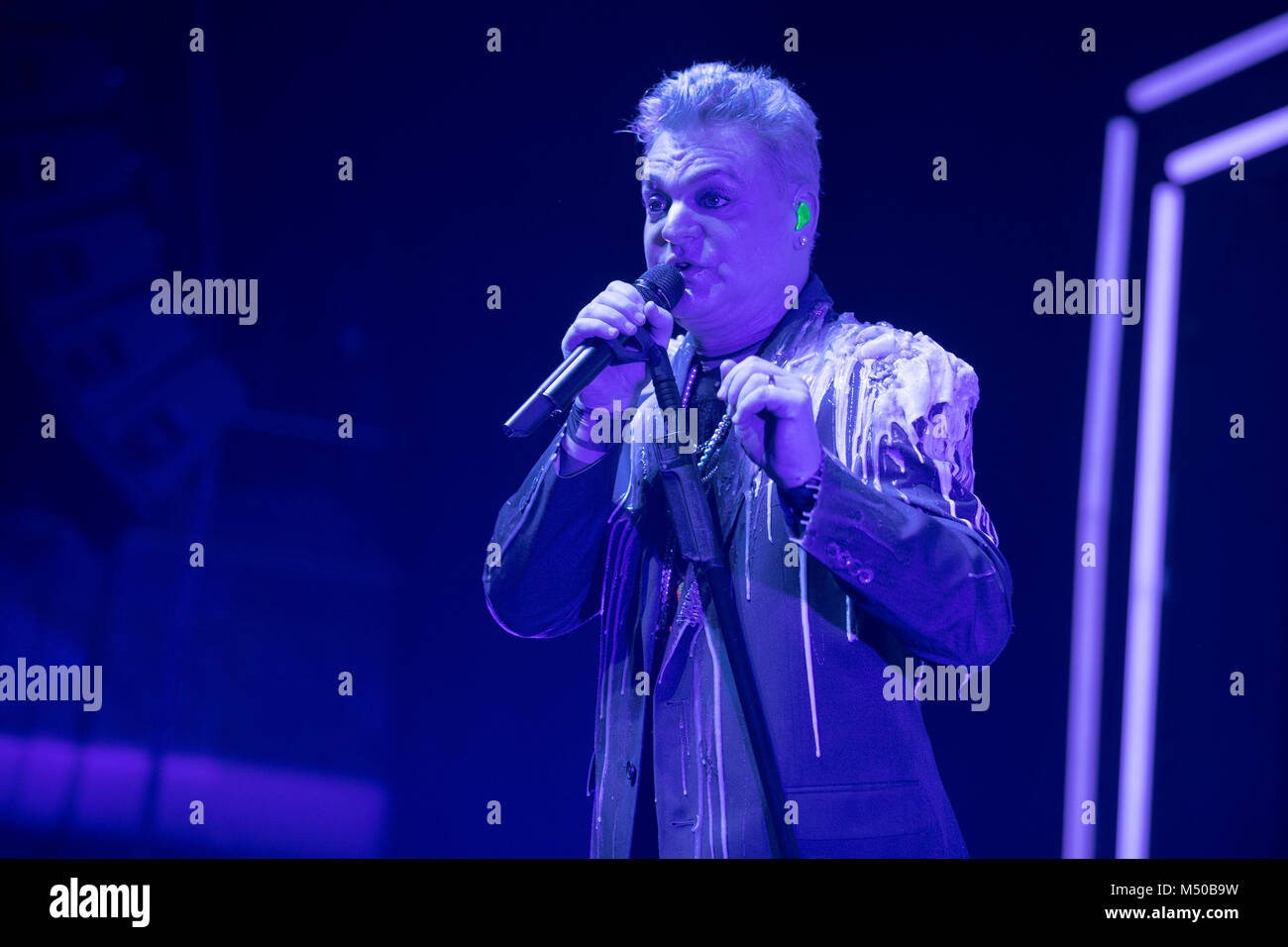 Brighton, UK. Feb 19, 2018. Andy Bell d'effacement, de l'exécution du Brighton Dome, England Crédit : Jason Richardson/Alamy Live News Banque D'Images