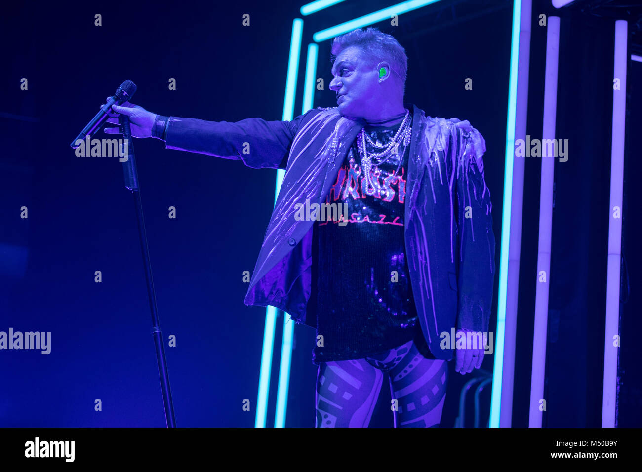 Brighton, UK. Feb 19, 2018. Andy Bell d'effacement, de l'exécution du Brighton Dome, England Crédit : Jason Richardson/Alamy Live News Banque D'Images