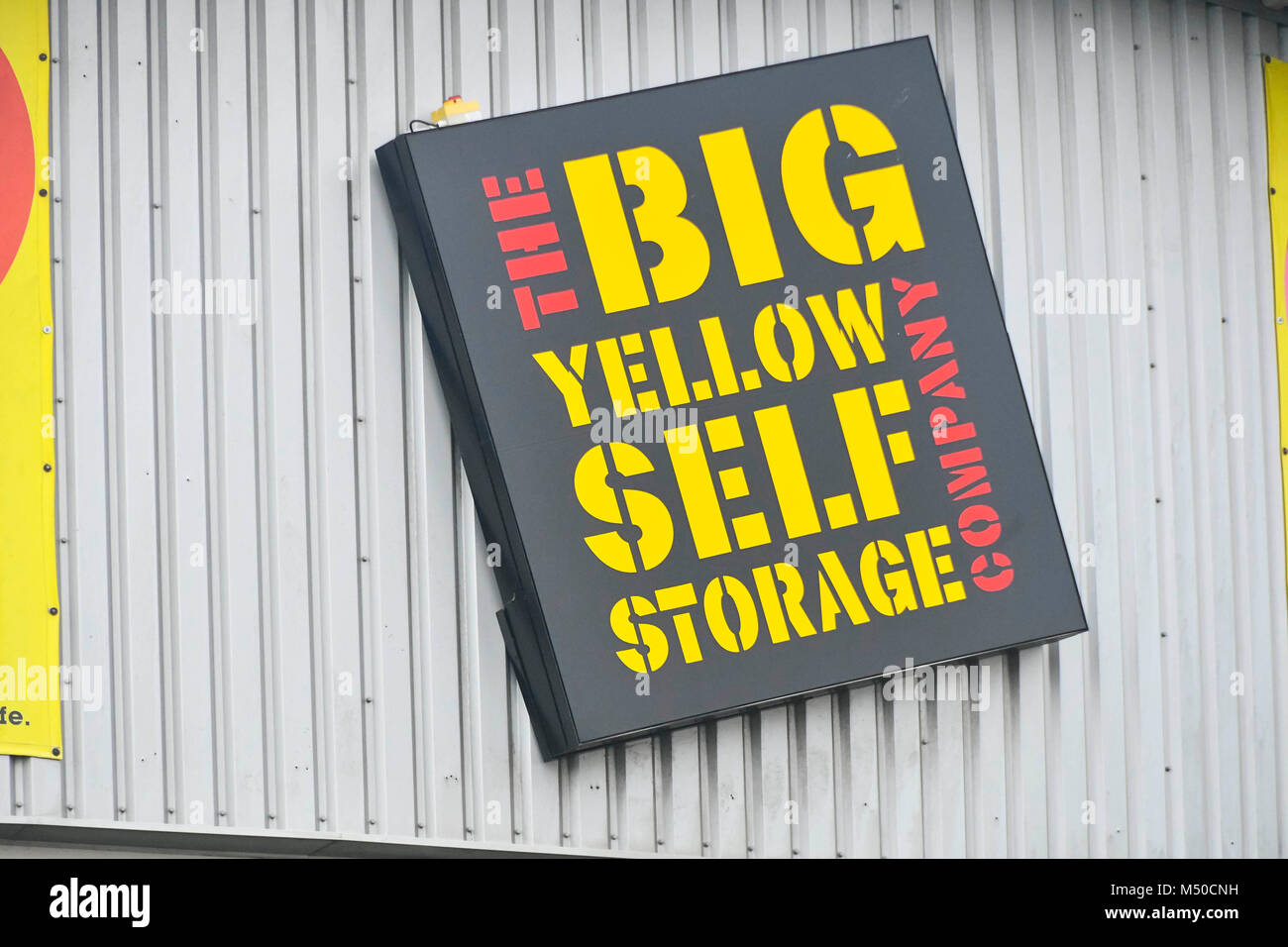 Poole, Dorset, UK. 19 février 2018. Le Big Yellow Self Storage Company à Poole. Crédit photo : Graham Hunt/Alamy Live News. Banque D'Images