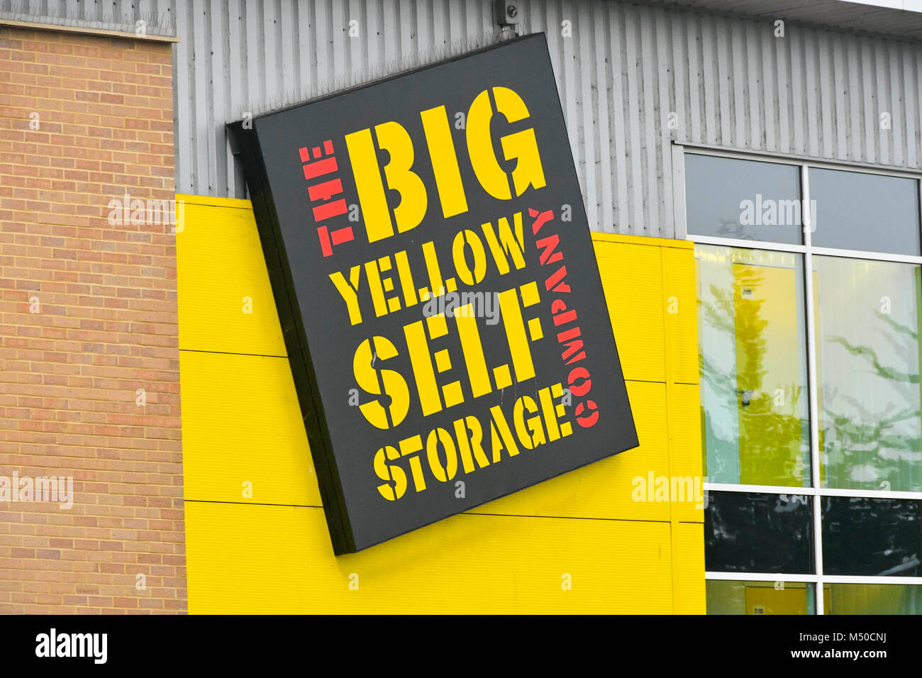Poole, Dorset, UK. 19 février 2018. Le Big Yellow Self Storage Company à Poole. Crédit photo : Graham Hunt/Alamy Live News. Banque D'Images