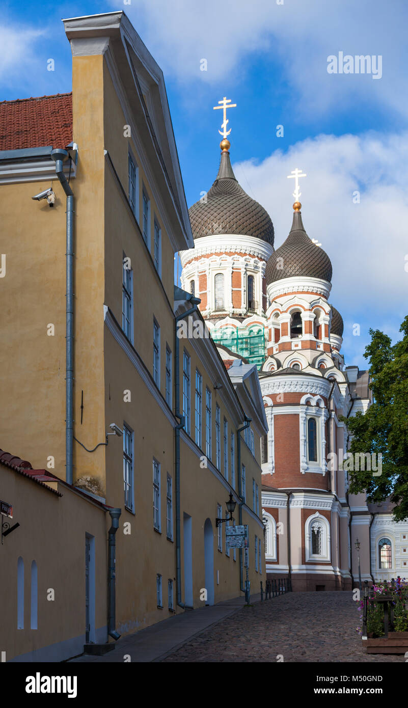 Cathédrale Orthodoxe Alexandre Nevski, vue de la rue Pikk Jalg à Tallinn Banque D'Images