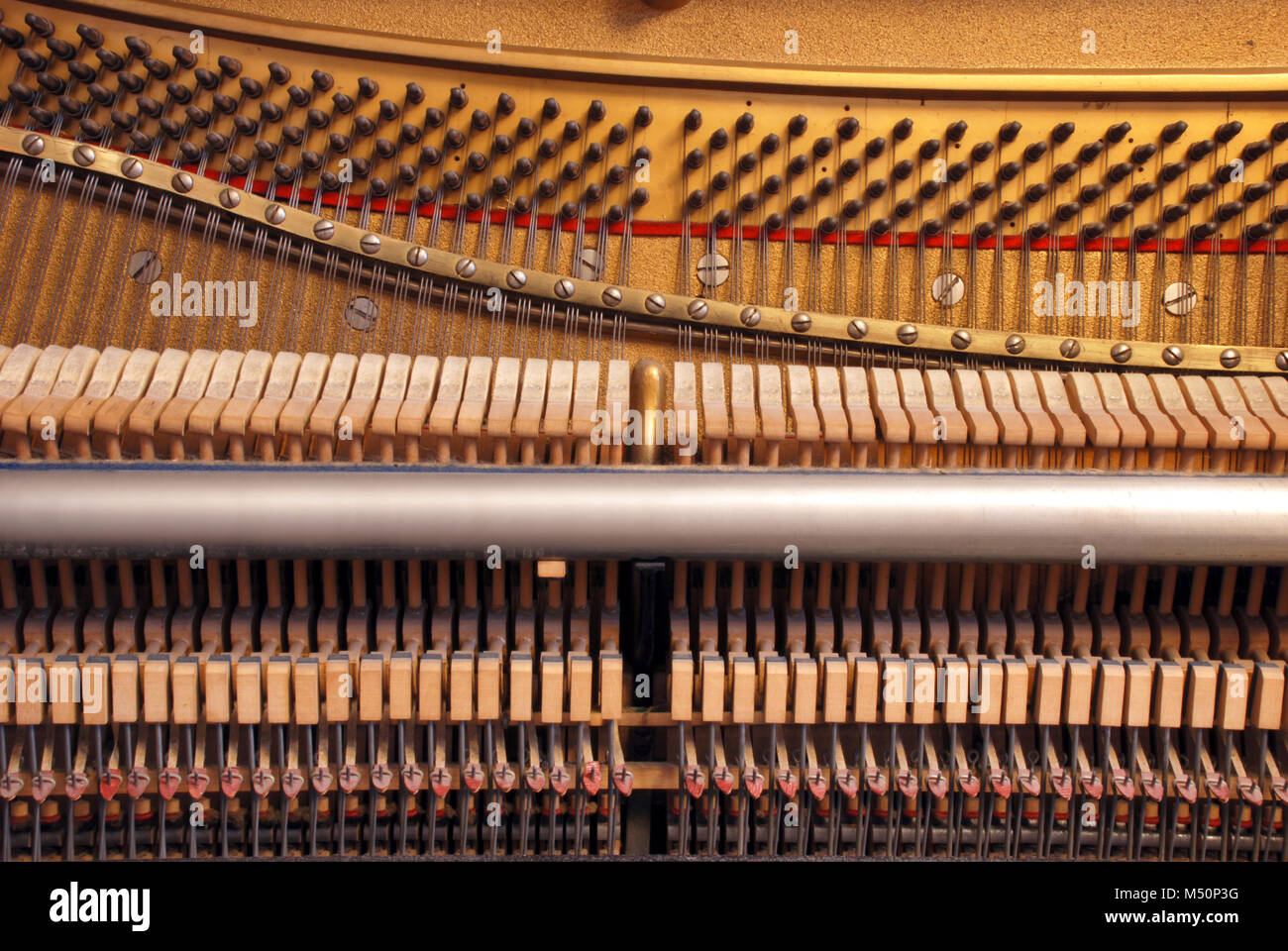 L'intérieur du piano Banque D'Images