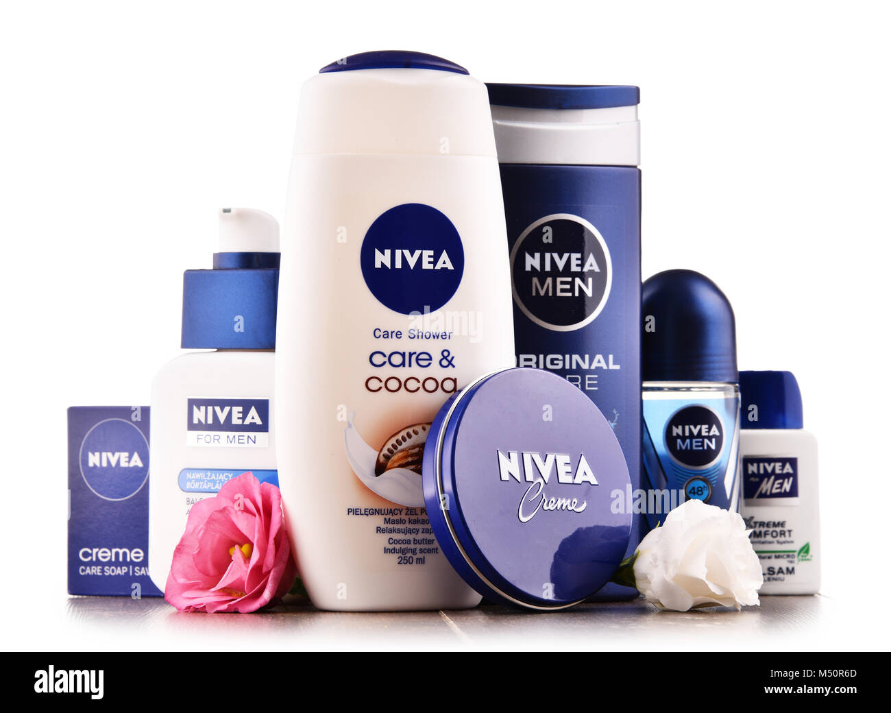 Gamme de produits de soins pour le corps Nivea Photo Stock - Alamy