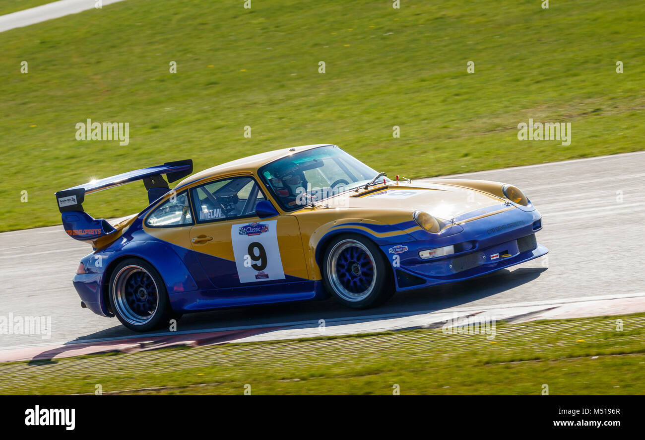 1998 Porsche 911 RSR 993 pilote avec David Whelan, lors de la SCLC Modern Classics course à Snetterton Motor Circuit, Norfolk, Royaume-Uni. Banque D'Images