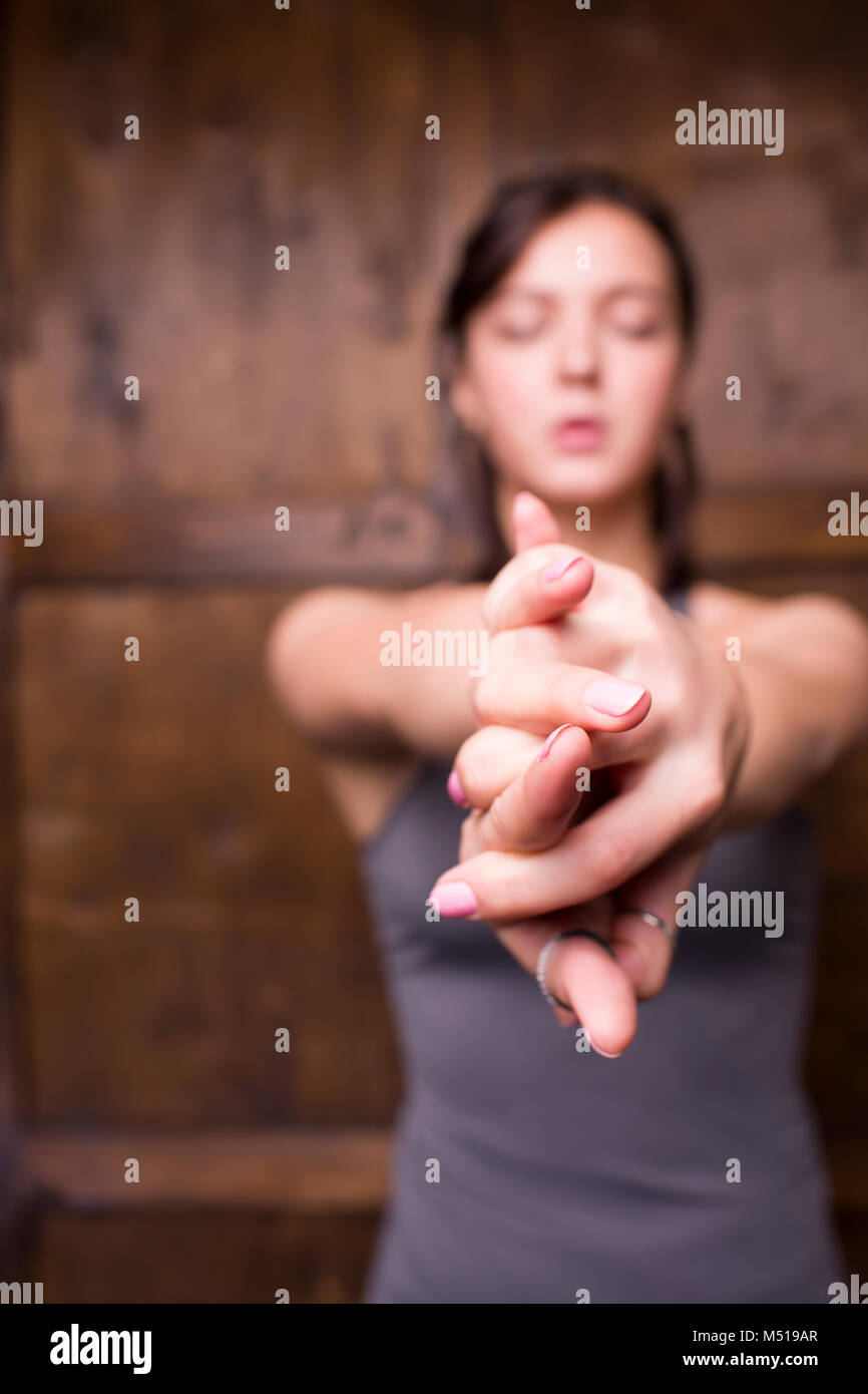 Femme de remise en forme dans les vêtements de sport Banque D'Images