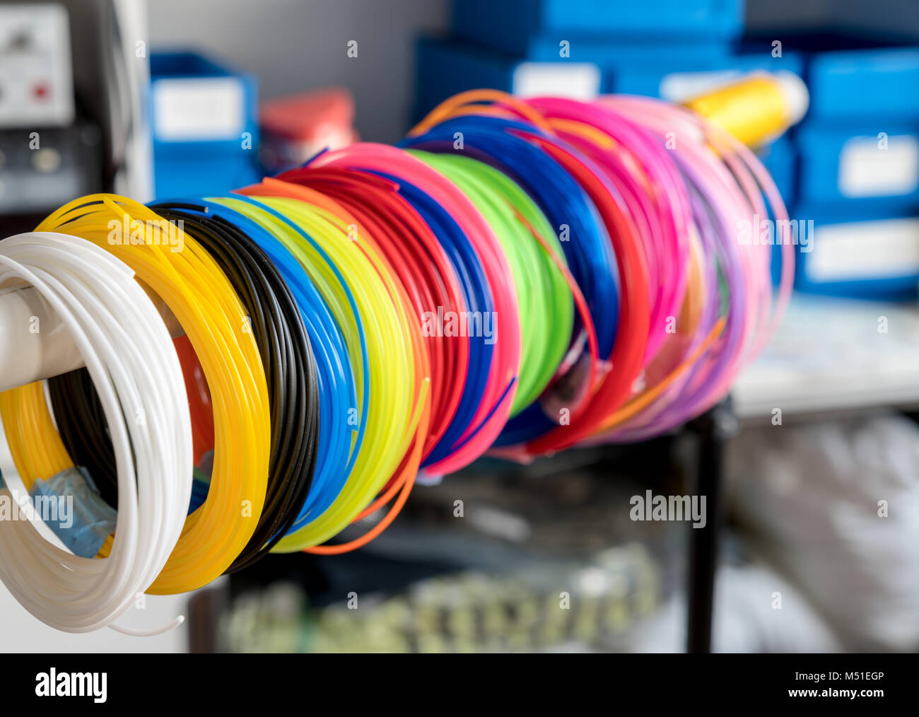 Plastique ABS couleur PLA et filament pour impression sur une imprimante 3D  Photo Stock - Alamy