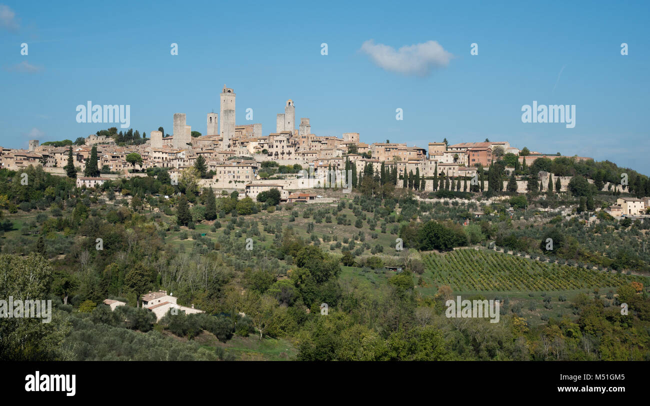 Ville pittoresque historique de San Gimignano, la ville de Tours, dans la province de Sienne en Toscane, Italie Banque D'Images