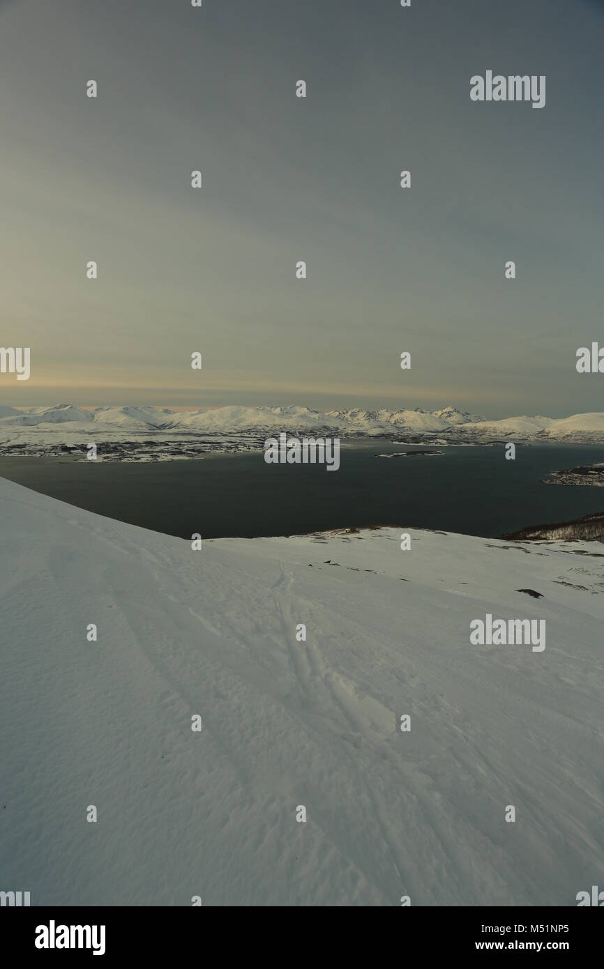 Skieur à remettre sur les voies Banque D'Images