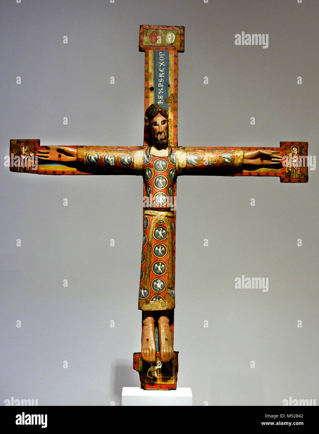 La Majeste Du Christ Sur La Croix Par Catalan Anonyme Fin Du 12e Siecle L Espagne L Espagnol Cette Figure Du Christ Est Un Clair Exemple De La Sculpture Romane Catalane Et Revele