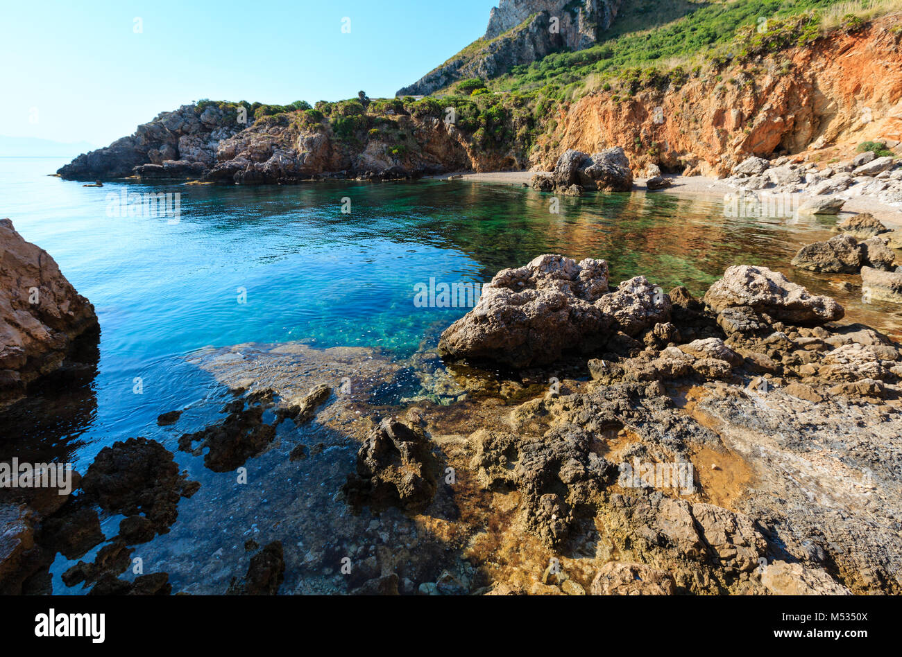 Dans la baie de la mer Parc Zingaro, Sicile, Italie Banque D'Images