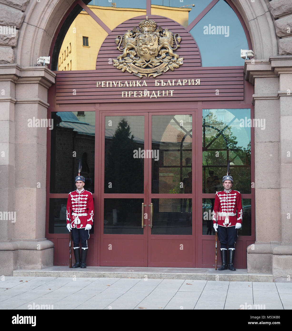 Bulgarie, Sofia, gardiens de la résidence présidentielle Banque D'Images Bulgarie, Sofia, gardiens de la résidence présidentielle Banque D'Images