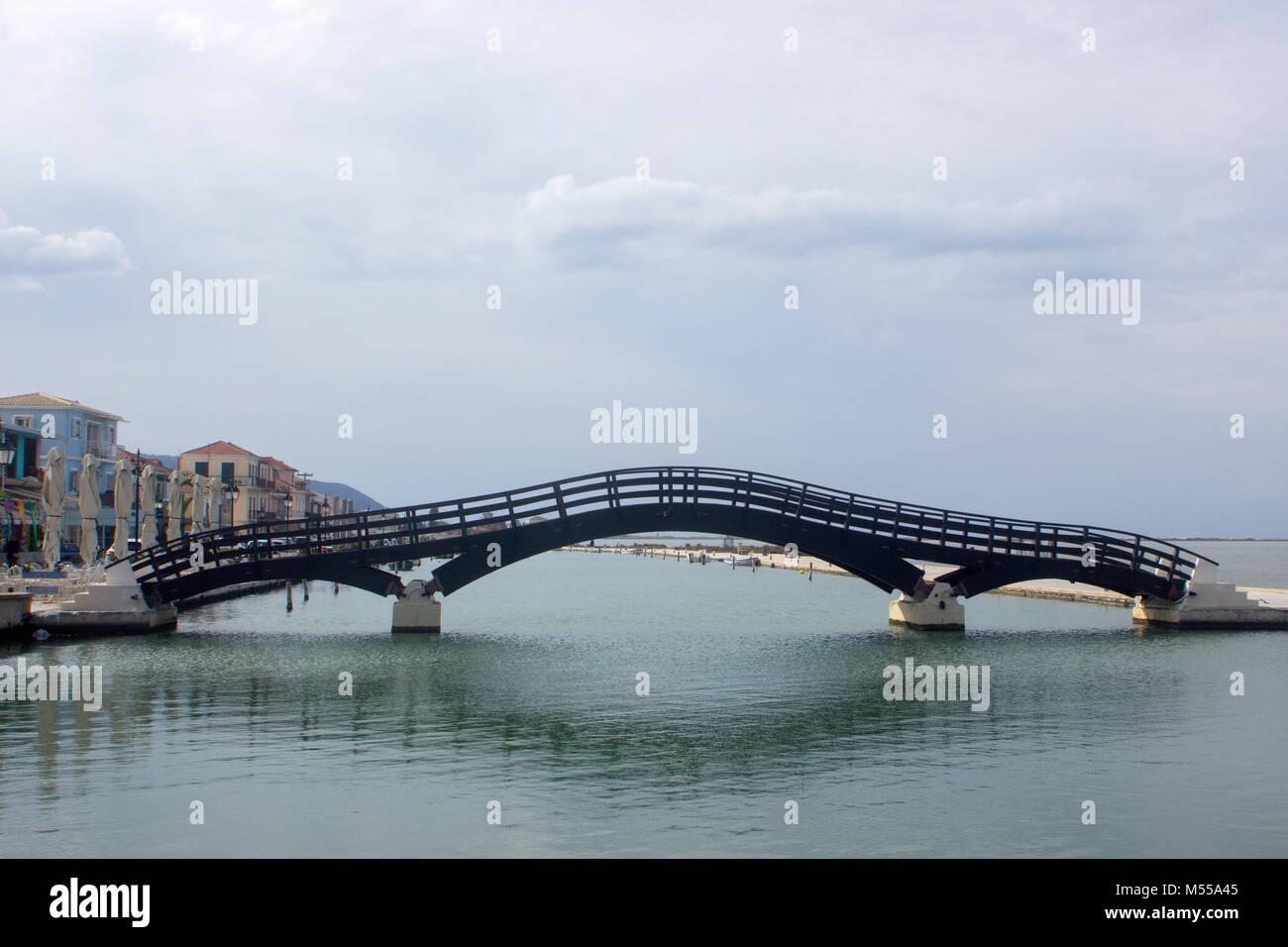 Pont en bois de Lefkas (Lefkada) Village en Grèce Banque D'Images