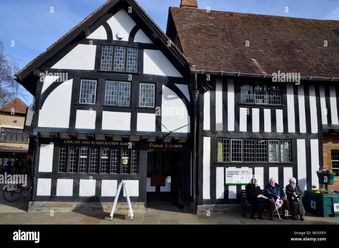 Bibliothèque publique henley street Stratford upon Avon warwickshire UK Banque D'Images