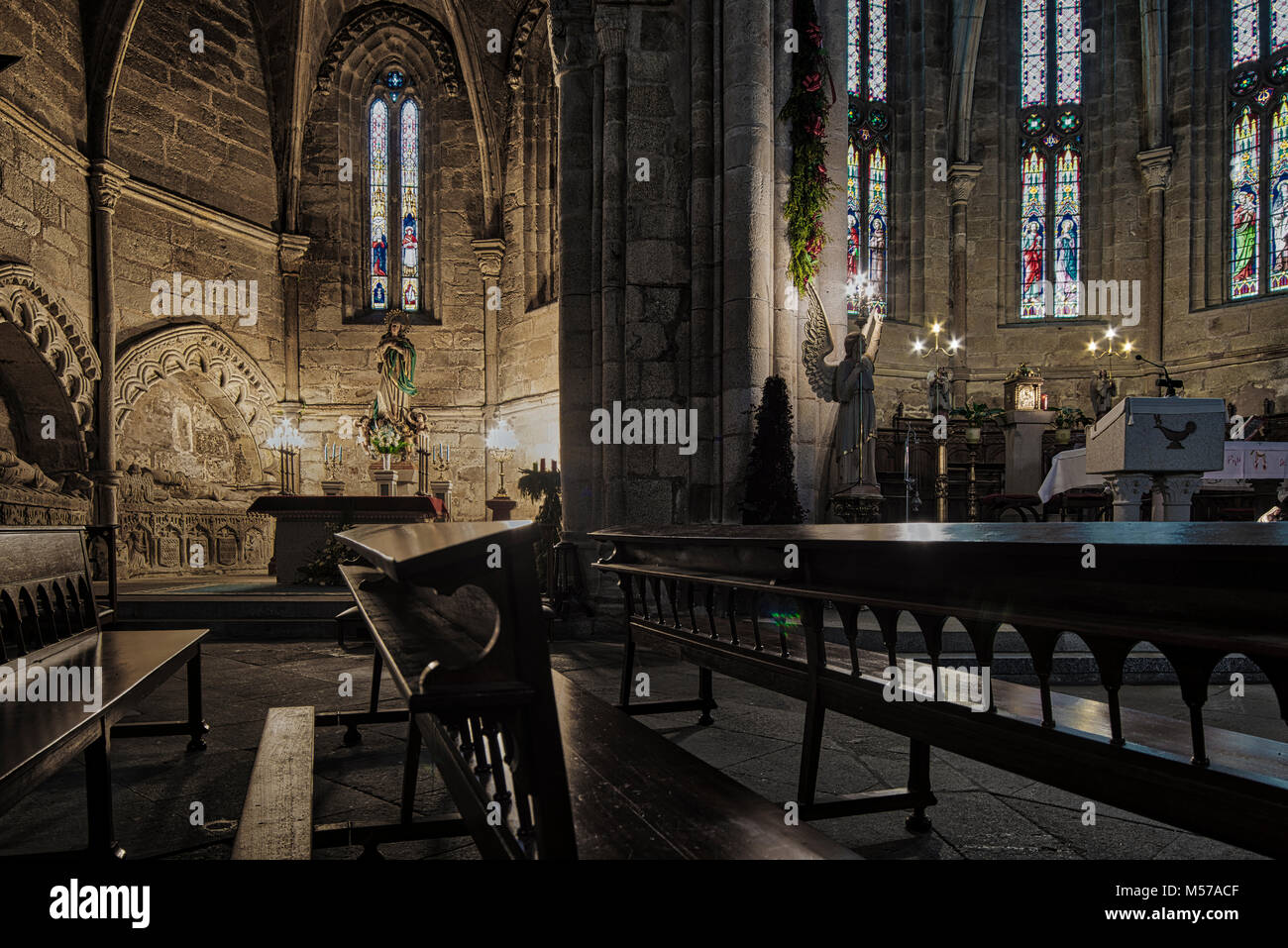 De l'intérieur des absides de l'église de San Pedro dans la ville de Lugo, région de Galice, Espagne Banque D'Images