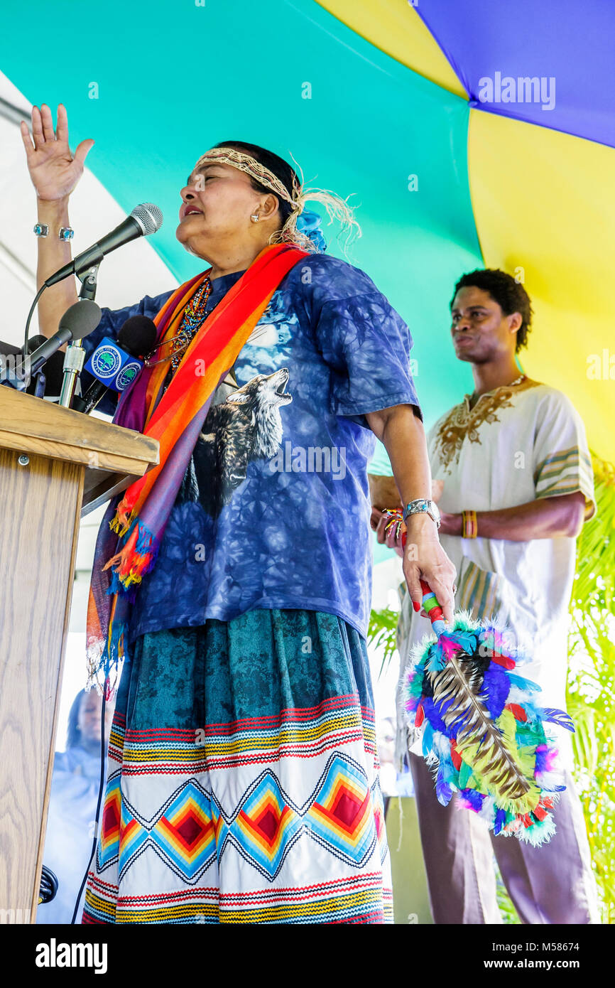 Miami Florida,Virginia Key,Beach Park,cérémonie d'ouverture de la grande Re,ségrégation,mouvement des droits civils,Caribe Tribal Indian Queen Catherine Hummingbird RAM Banque D'Images