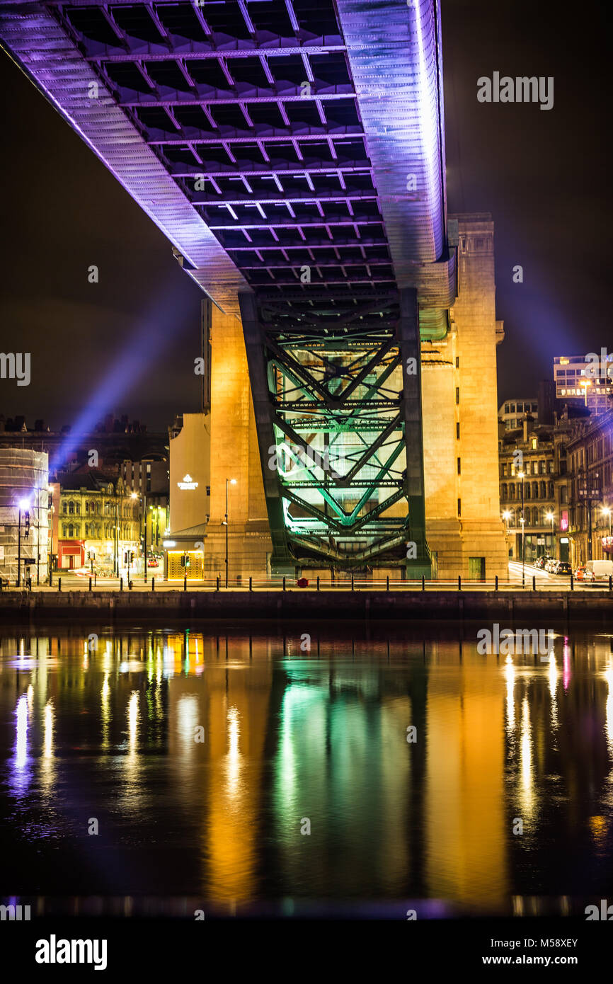 Newcastle sur Tyne Quai de nuit. Banque D'Images