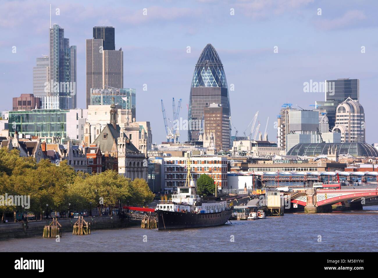 Toits de Londres, Royaume-Uni, le paysage urbain avec des immeubles modernes Banque D'Images