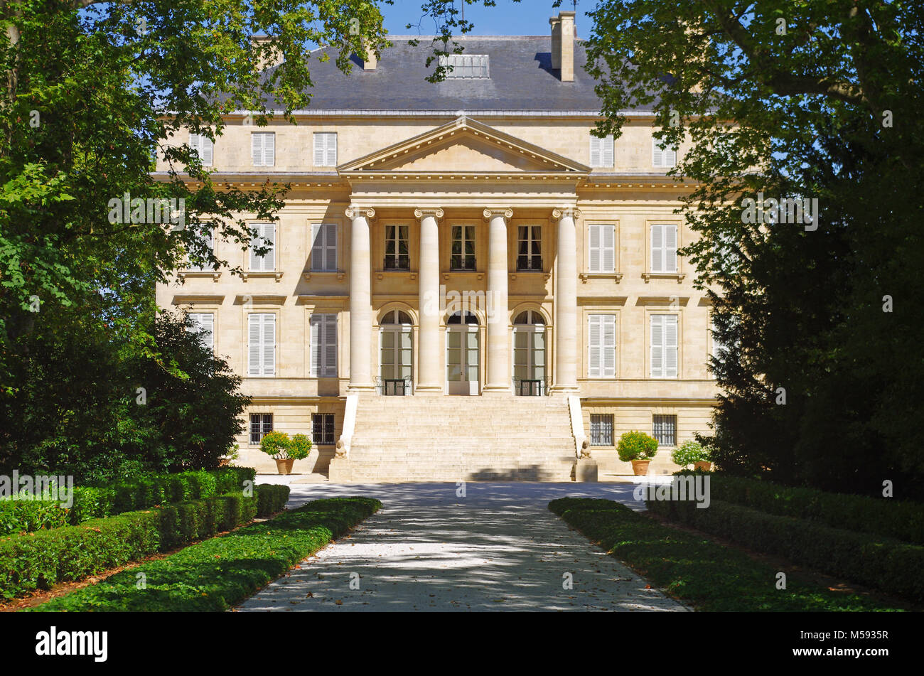 Château Margaux est un célèbre domaine viticole du vin de Bordeaux. vignoble français. Banque D'Images