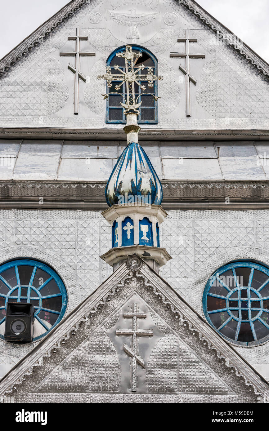 Détail de tôle sur Sainte Trinité Eglise grecque-catholique en village de l'viv, près de Kosiv, Carpates, Région Hutsul, Ukraine Banque D'Images