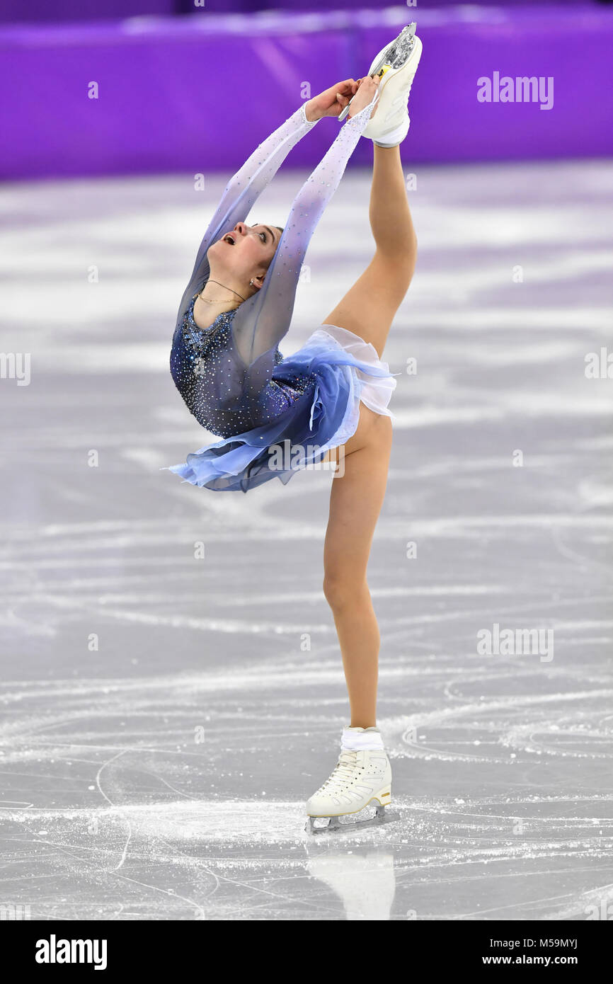 Gangneung, Corée du Sud. Feb 21, 2018. Evgenia Medvedeva à partir de l'équipe olympique de Russie "Atheltes" en action au cours de la programme court dames en cas de 2018 Jeux Olympiques d'hiver à l'Ice Arena à Gangneung Gangneung, Corée du Sud, 21 février 2018. Crédit : Peter Kneffel/dpa/Alamy Live News Banque D'Images