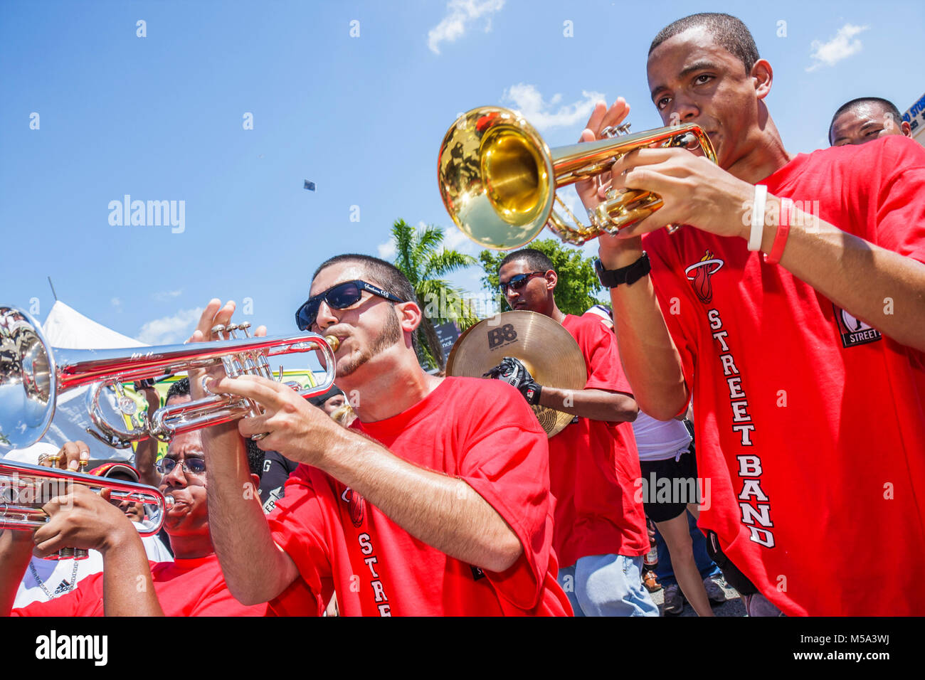 Miami Florida,Little Havana,Calle Ocho,Calle Ocho Festival,festivals,célébration,foire,Carnaval Miami,Hispanic Latin Latino immigrants ethniques Banque D'Images