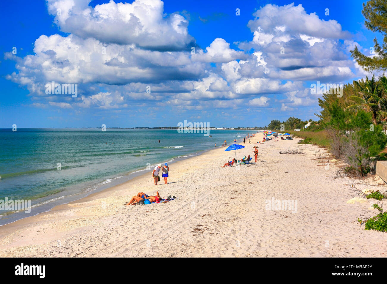 Les personnes bénéficiant de Boca Grande plage de Gasparilla Island dans le sud ouest de la Floride, USA Banque D'Images