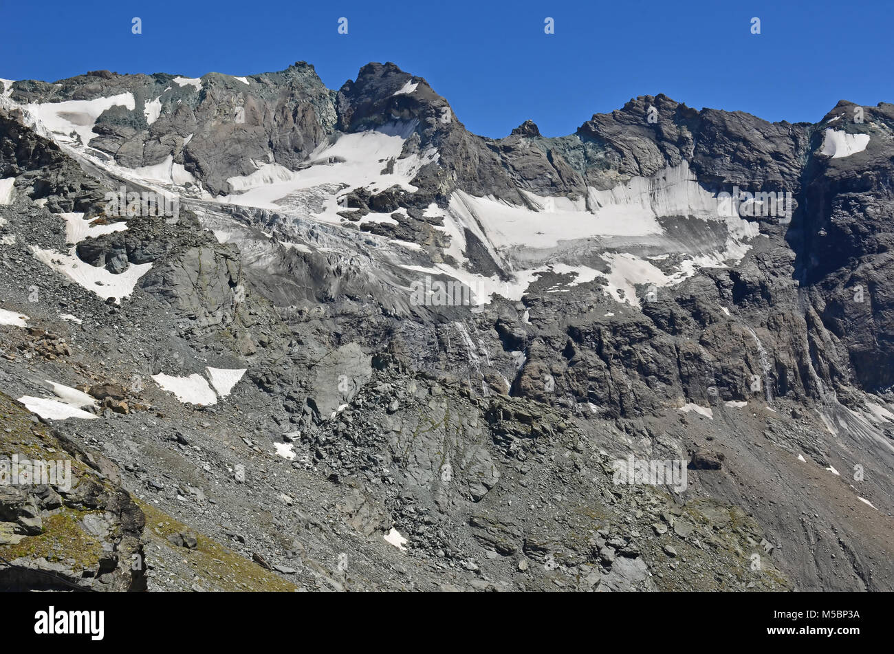 L'amiante et le glacier Sonadon de montagne dans le sud de la Suisse dans le massif du Grand Combin Banque D'Images