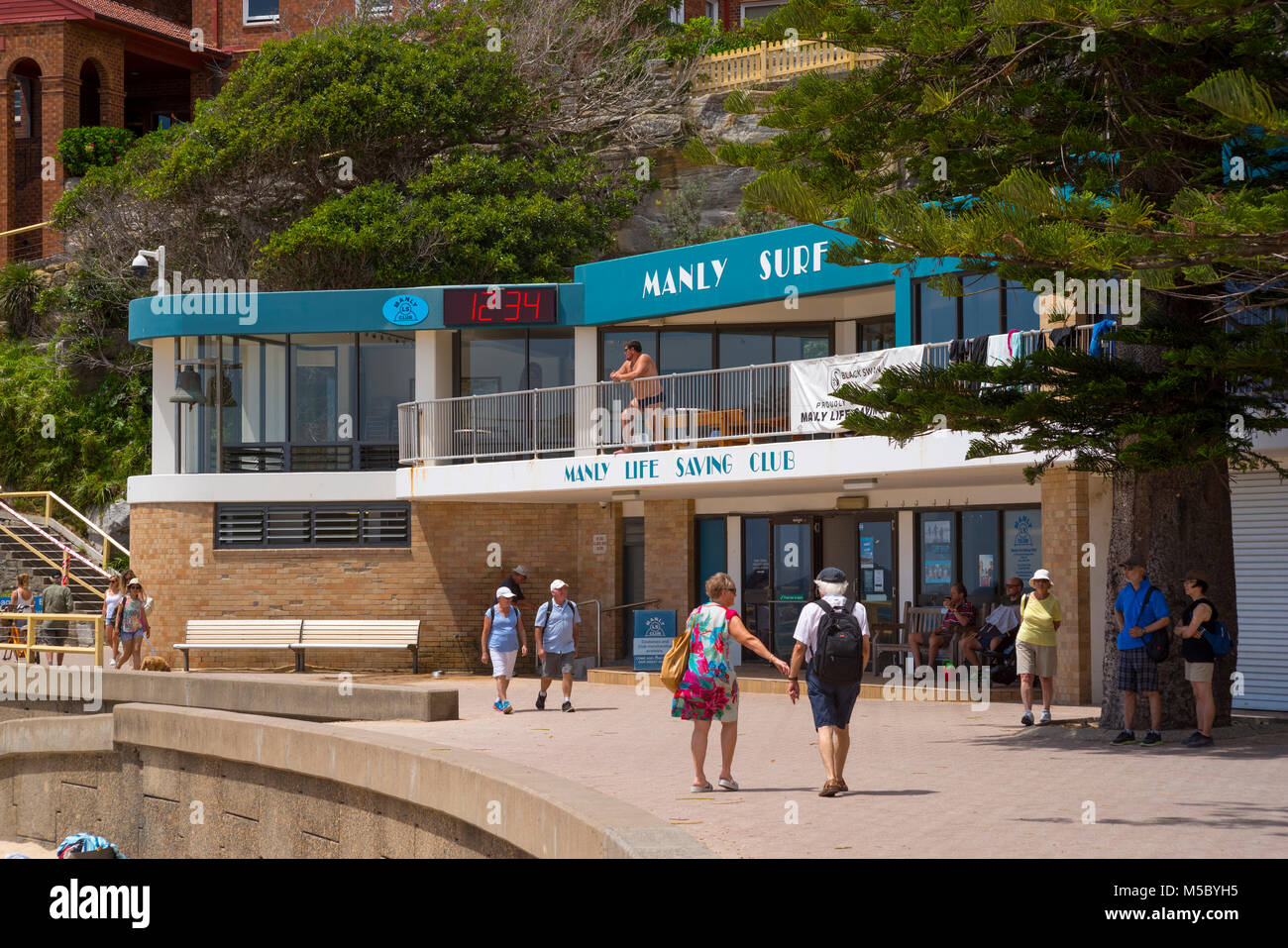 Manly Surf Club à l'extrémité sud de la plage de Manly, Sydney, Australie Banque D'Images