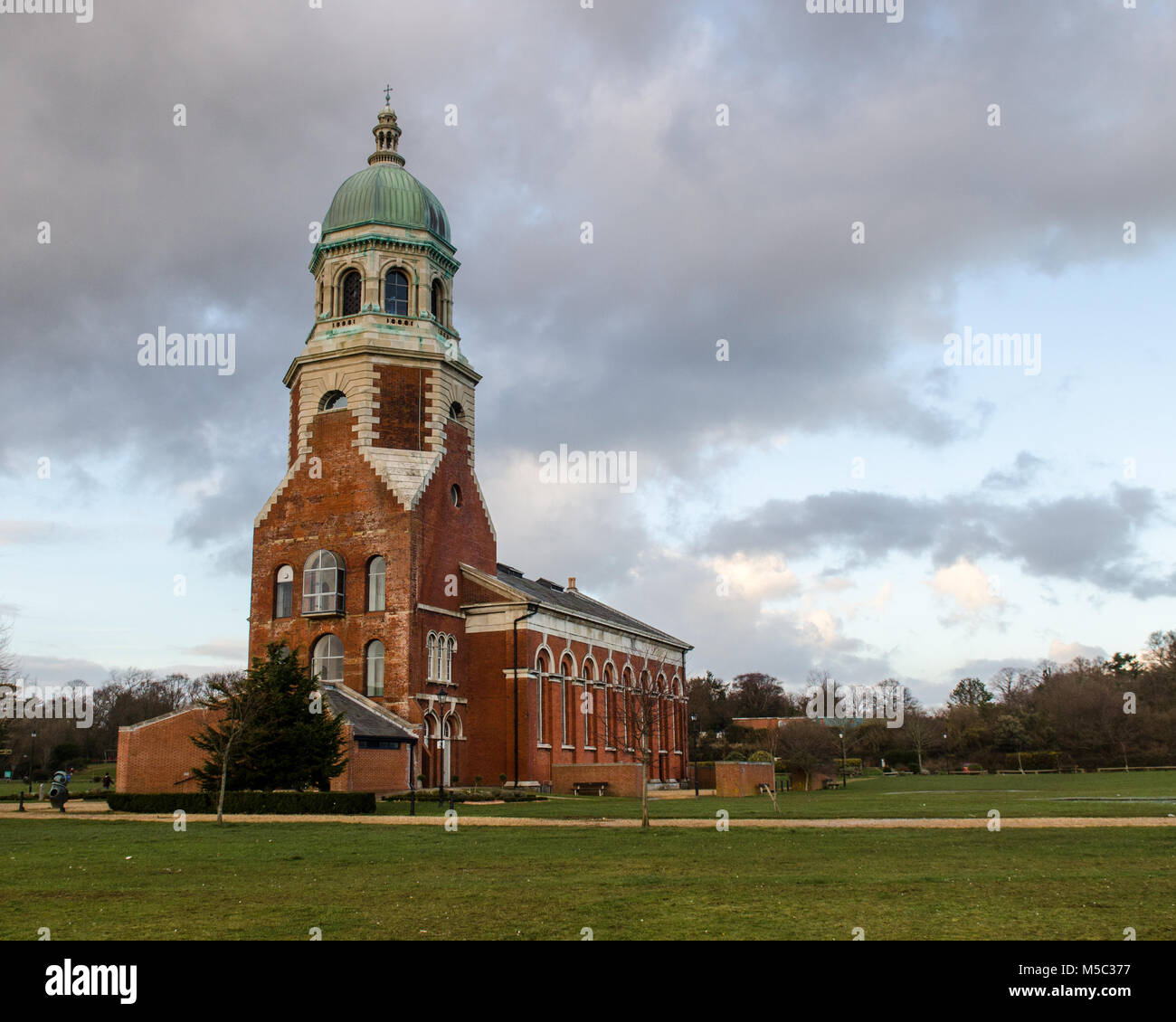 Southampton, England, UK - 16 Février 2014 : la chapelle de l'hôpital de la démoli Hôpital Royal Victoria est seul dans le parc de cou Netley Banque D'Images