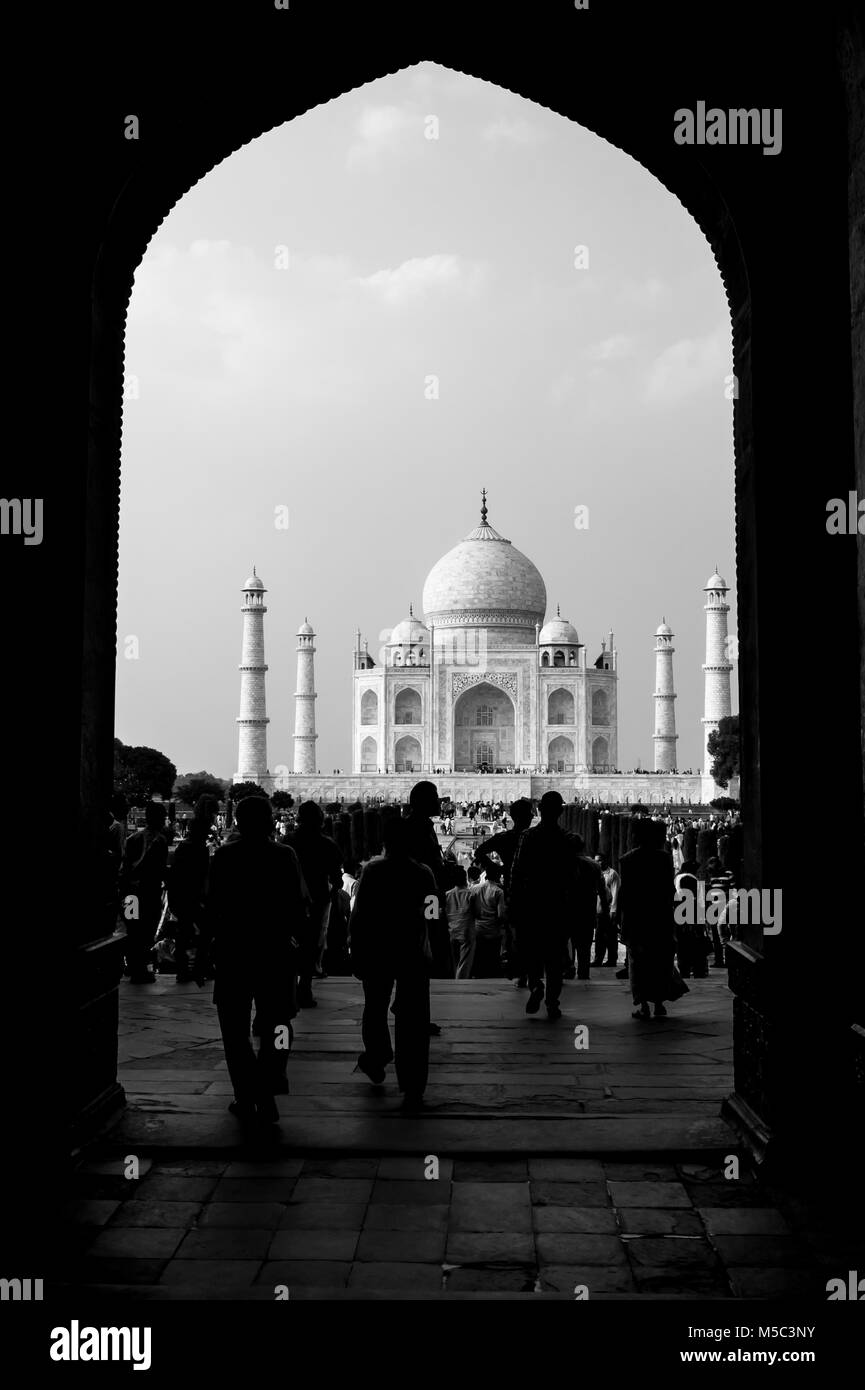 Porte d'entrée au Taj Mahal, Agra, Uttar Pradesh, Inde Banque D'Images