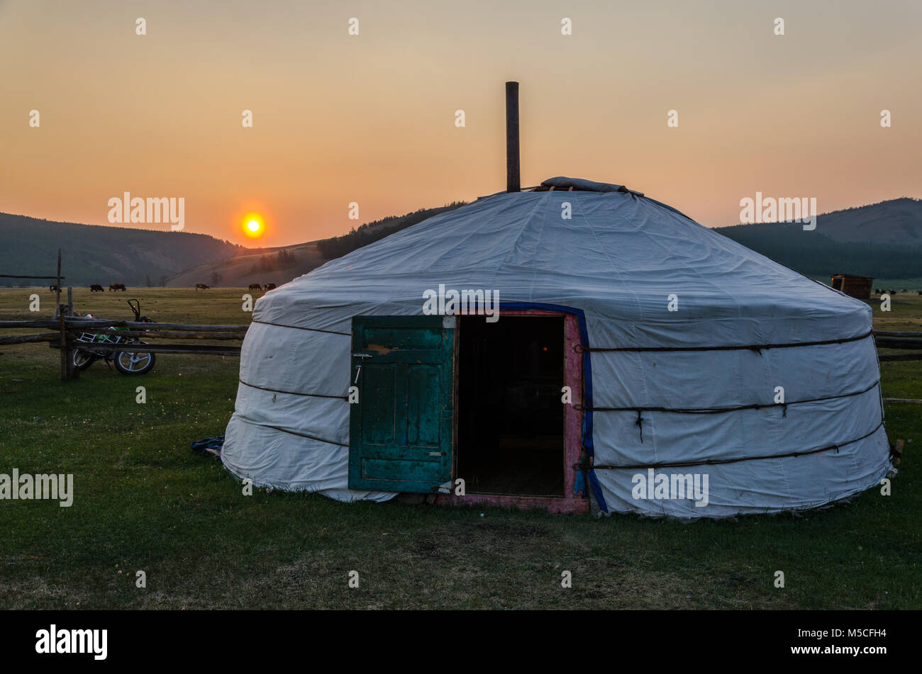 Ger mongole, Mongolie, Tsaaganuur Banque D'Images