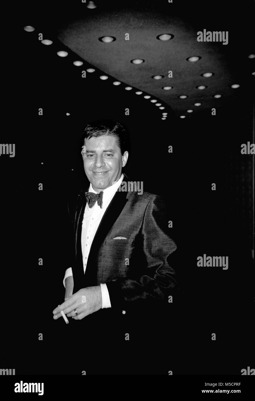 Jerry Lewis au Hollywood Palladium, mai 1962. À partir de l'image négative de l'appareil photo d'origine. Banque D'Images